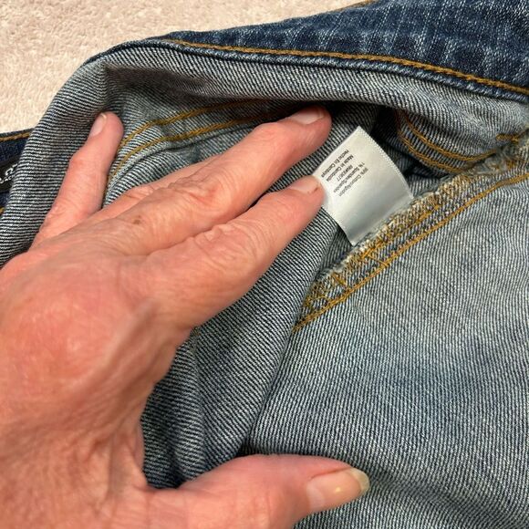 Croft & Barrow Blue Boyfriend Jeans with Distressed Details size 12 stretchy - Picture 7 of 10